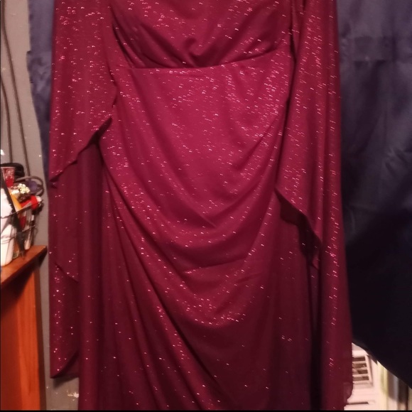 Only used one time for prom - Picture 2 of 2